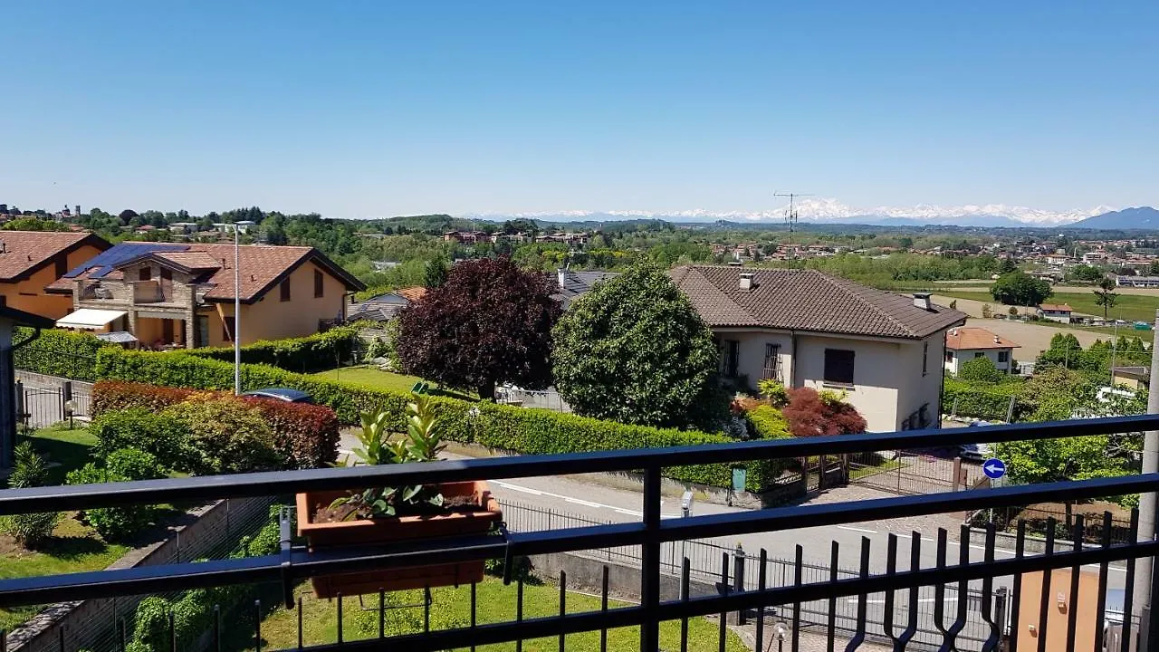 La Collina Hotel Casnate Con Bernate 2*,