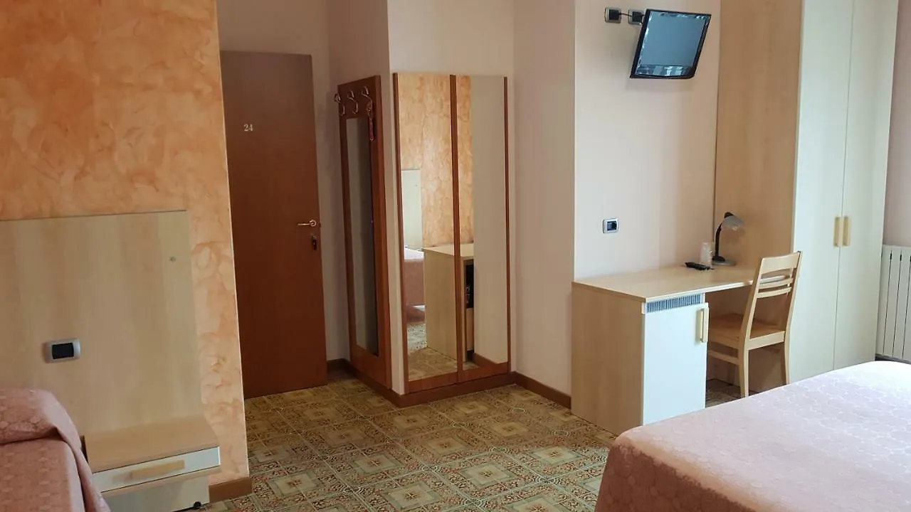 La Collina Hotel Casnate Con Bernate